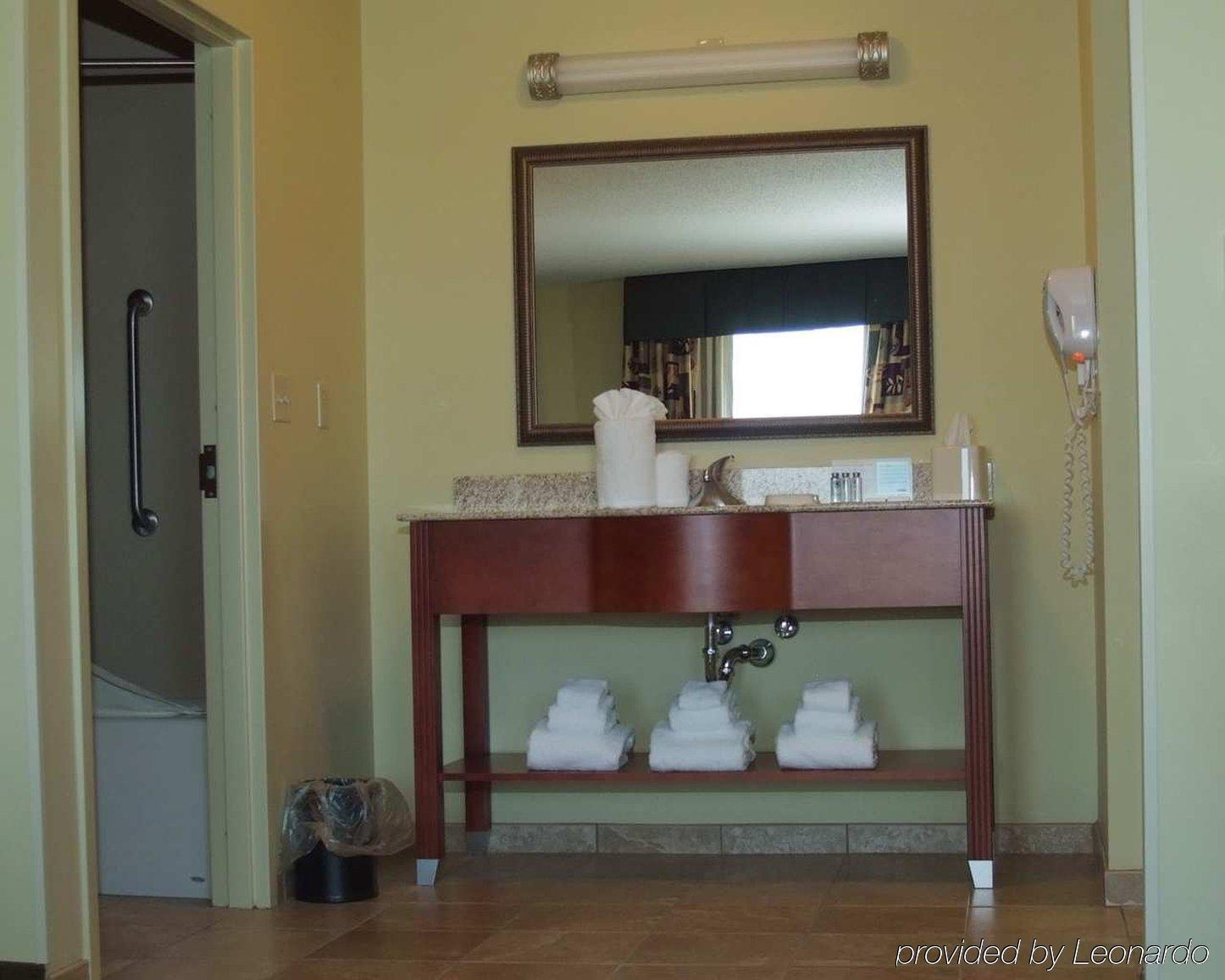 Hampton Inn Macomb Quarto foto